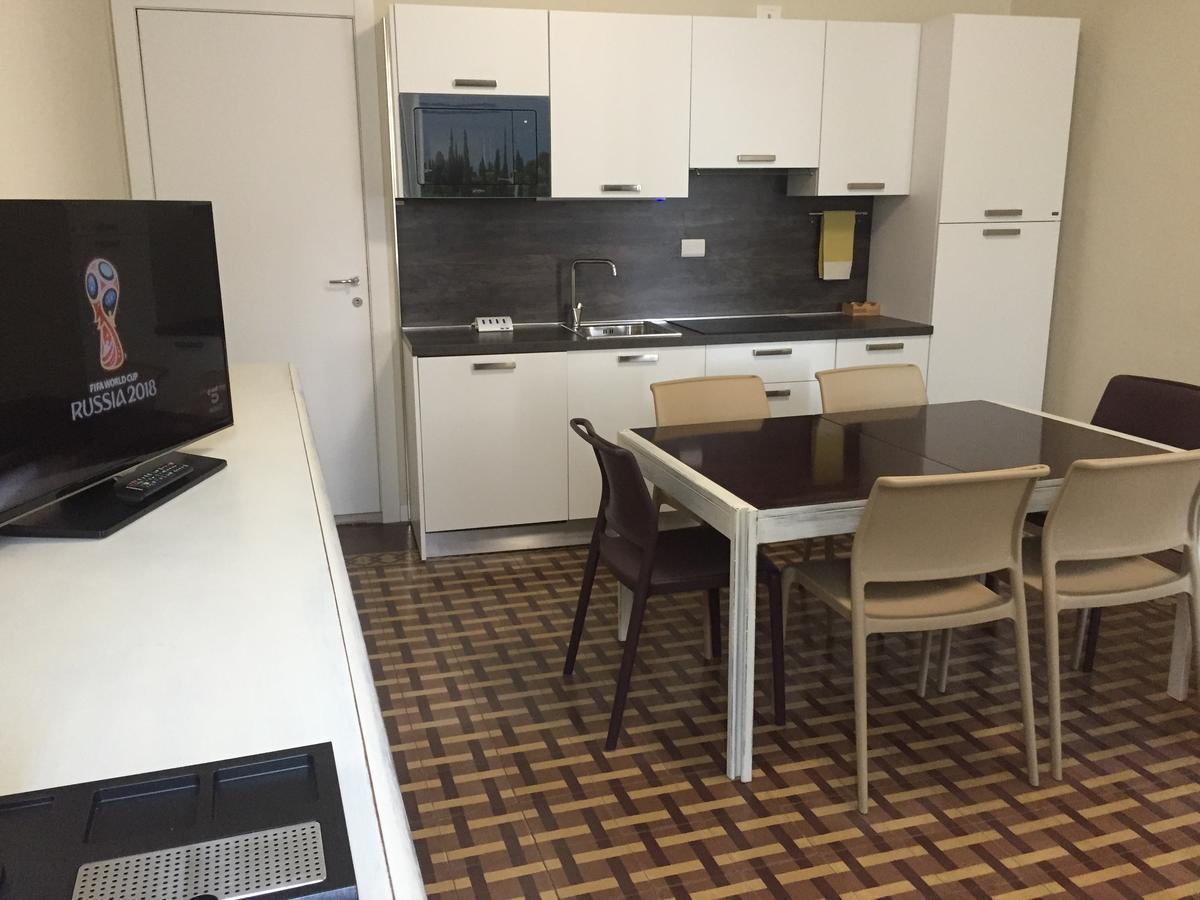 דירות דסנזאנו דל גארדה Casa Tunina מראה חיצוני תמונה